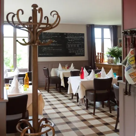 מלון La Fraichette-hotel & La Rivière-Saint-Sauveur