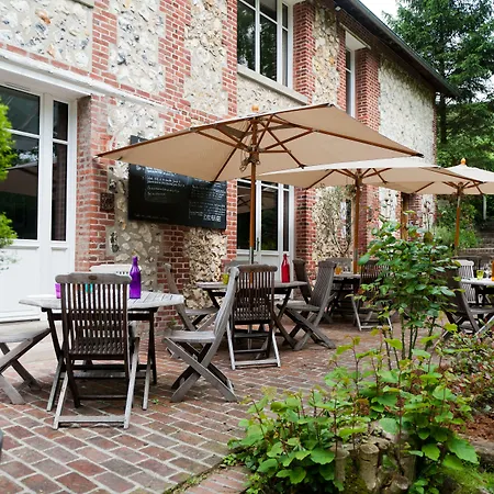 La Fraichette-hotel & Отель Ла-Ривьер-Сен-Совёр