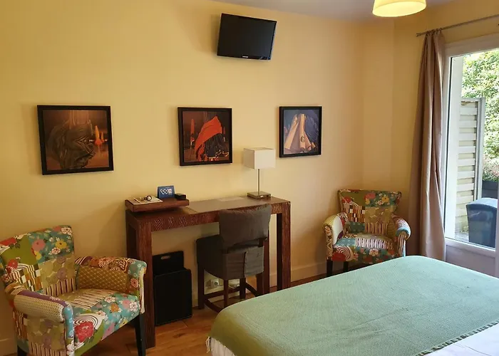 La Fraichette-hotel & Отель Ла-Ривьер-Сен-Совёр