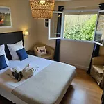 La Fraichette-hotel & Hotel La Rivière-Saint-Sauveur