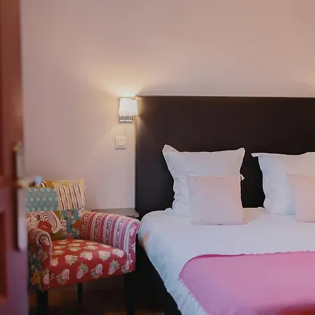 La Fraichette-hotel & 3* La Rivière-Saint-Sauveur