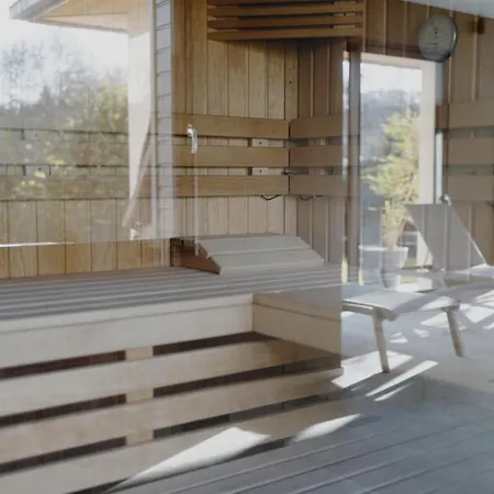 La Fraichette-hotel & 3* La Rivière-Saint-Sauveur