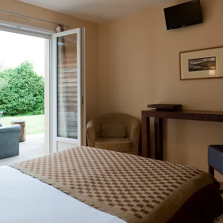 Hotel La Fraichette-hotel & La Rivière-Saint-Sauveur