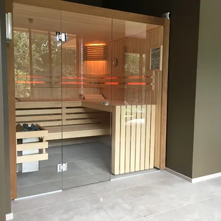 מלון La Fraichette-hotel & La Rivière-Saint-Sauveur