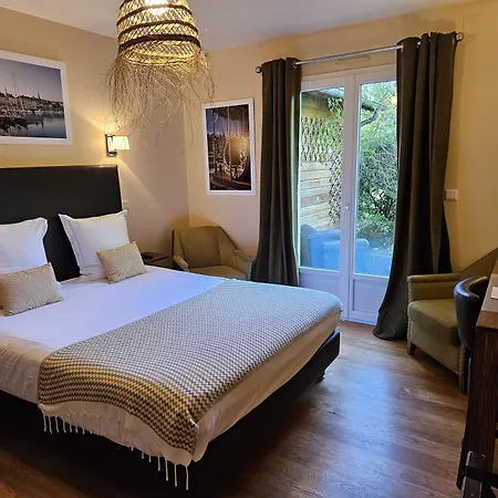 La Fraichette-hotel & 3* La Rivière-Saint-Sauveur