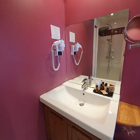 La Fraichette-hotel & 3* La Rivière-Saint-Sauveur