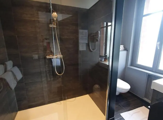 La Fraichette-hotel & Hotel La Rivière-Saint-Sauveur