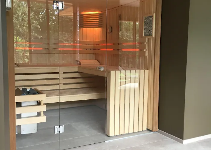 Hotel La Fraichette-hotel & La Rivière-Saint-Sauveur